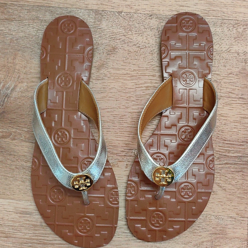 Tory burch sandals size 8